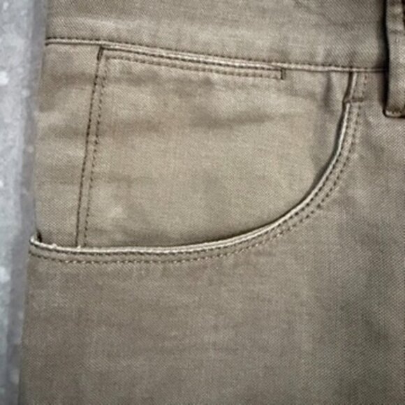 Tommy Bahama Olive Green Casual Pants - Size 32x34 - Picture 9 of 11
